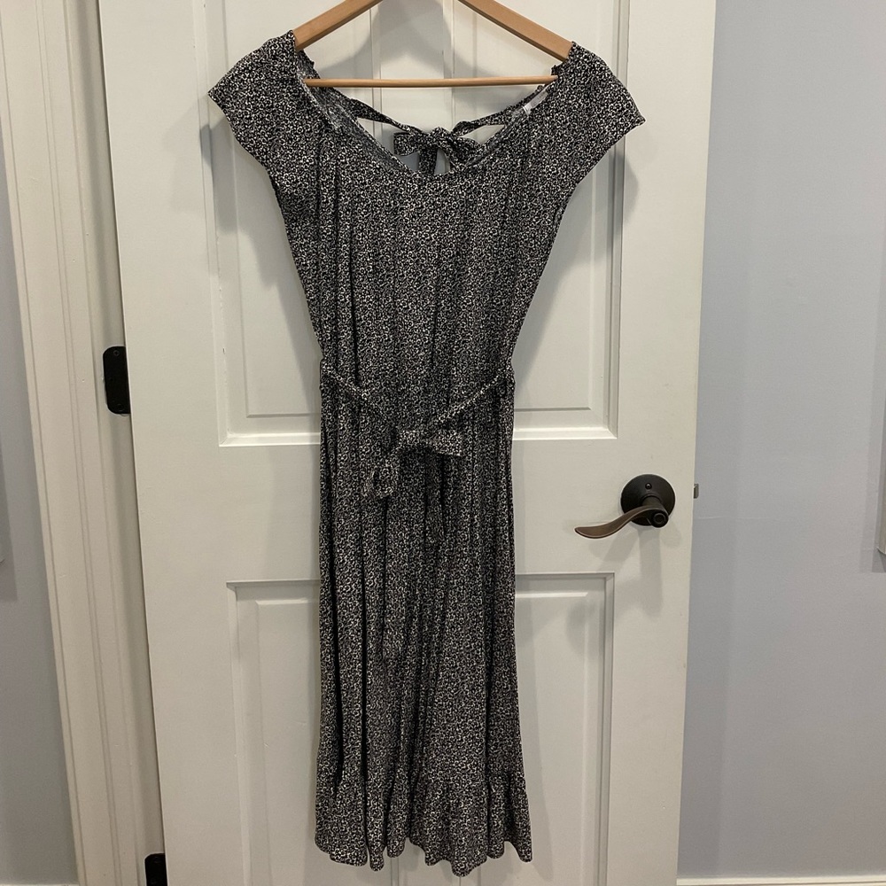 Lauren Conrad Pleated Midi Dress Size S